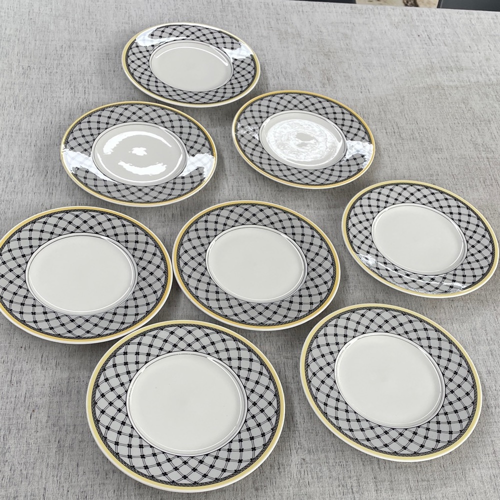 Set of (8) Villeroy & Boch Dessert/Salad Plates